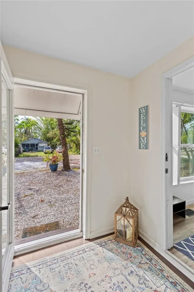 2915 Lynnhurst Street Sarasota FL 34239