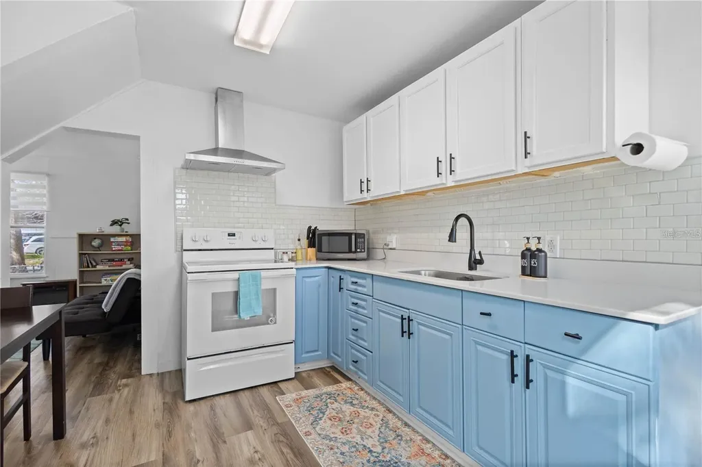 2915 Lynnhurst Street Sarasota FL 34239