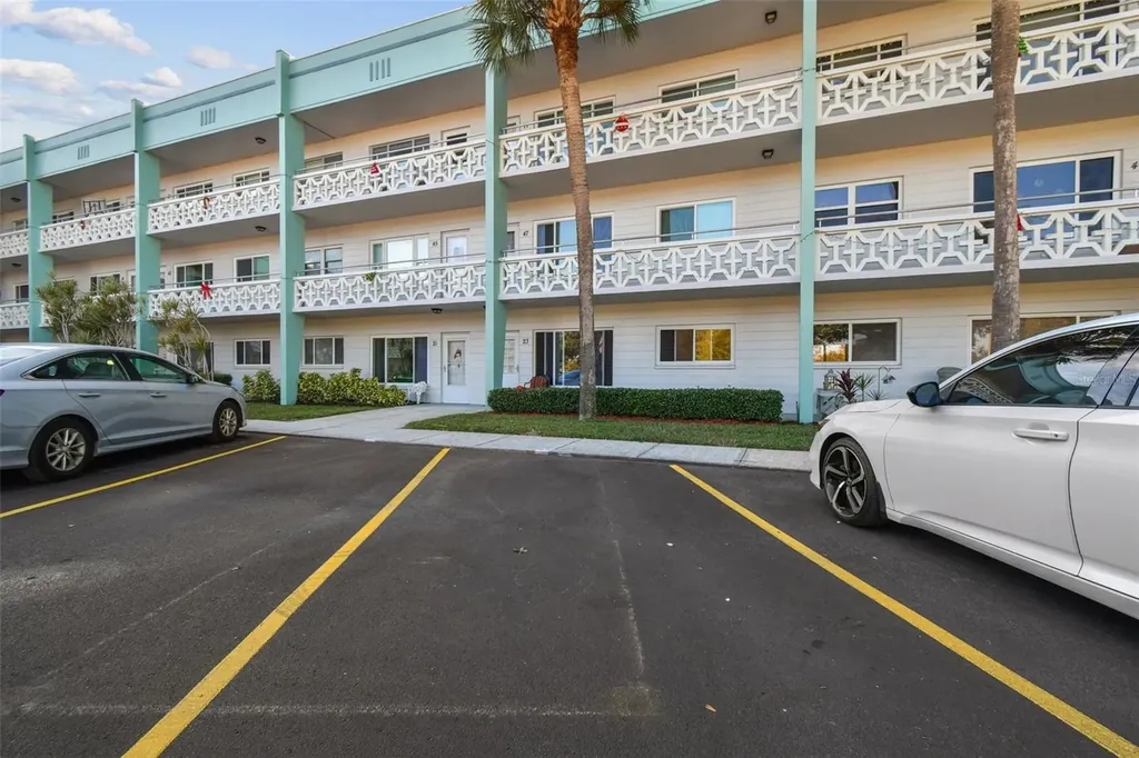2455 Finlandia Lane Clearwater FL 33763