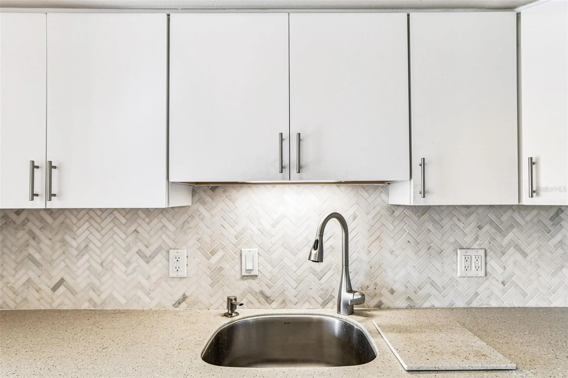 2455 Finlandia Lane Clearwater FL 33763