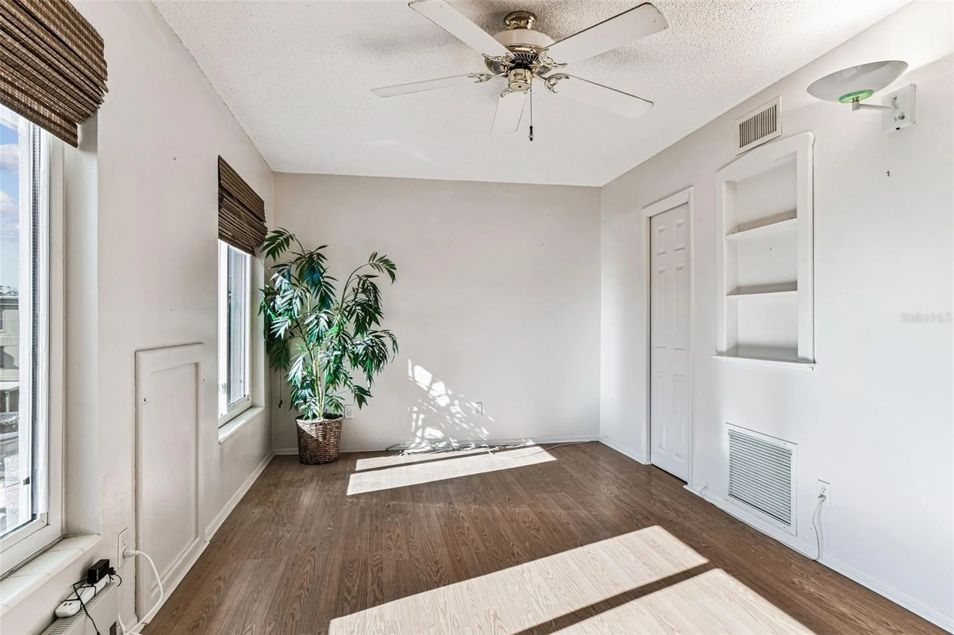2455 Finlandia Lane Clearwater FL 33763