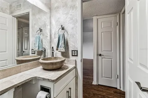 2455 Finlandia Lane Clearwater FL 33763