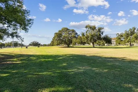 2455 Finlandia Lane Clearwater FL 33763