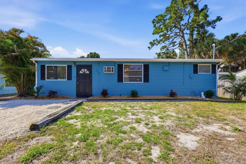 555 Artists Avenue Englewood FL 34223