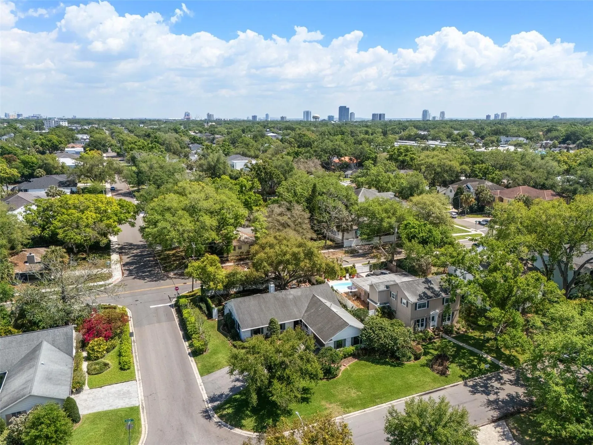 1110 S Dunbar Avenue Tampa FL 33629