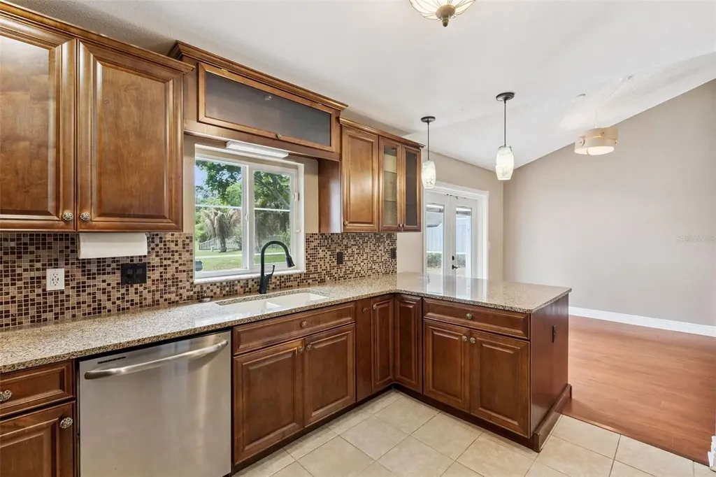12406 Harney Drive Orlando FL 32828