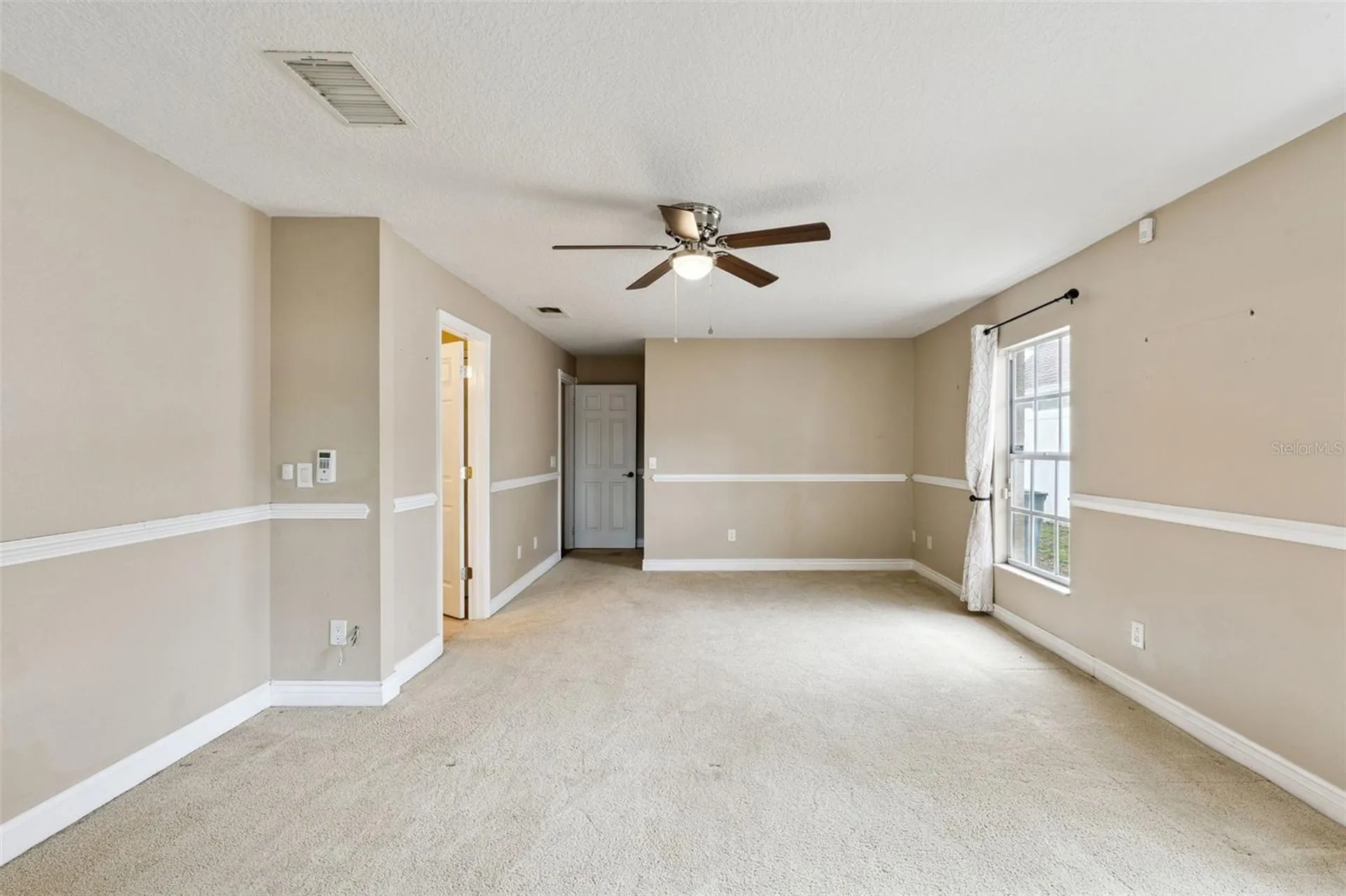 12406 Harney Drive Orlando FL 32828