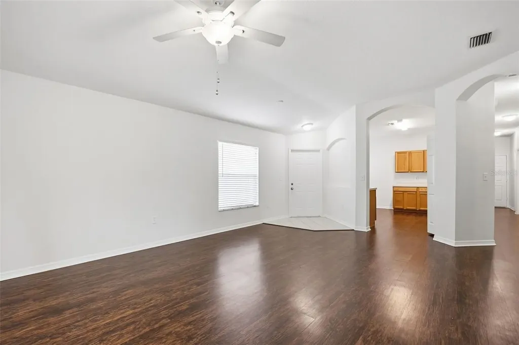 5751 Autumn Shire Drive Zephyrhills FL 33541