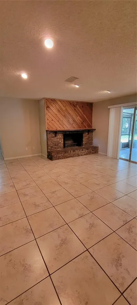 2220 NW 14th Avenue Gainesville FL 32605