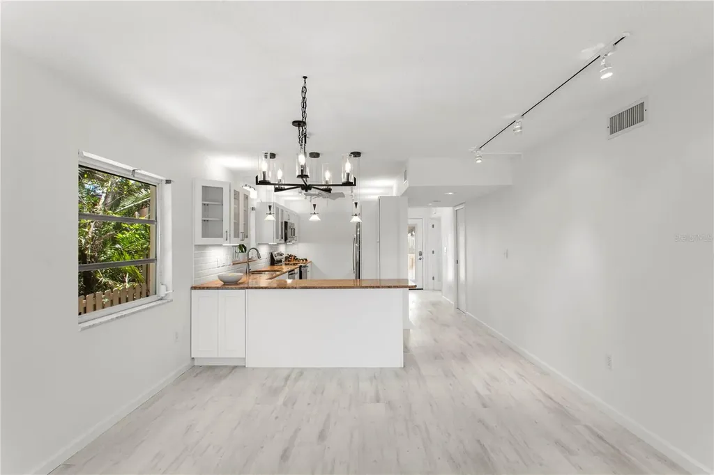 6700 Gulf Of Mexico Drive Longboat Key FL 34228