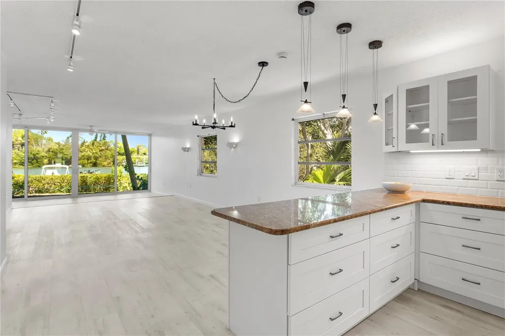 6700 Gulf Of Mexico Drive Longboat Key FL 34228