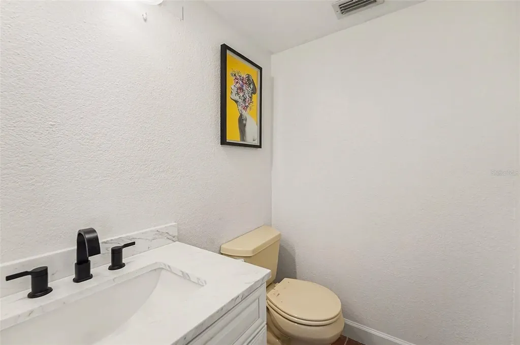 6490 Cape Hatteras Way NE St Petersburg FL 33702