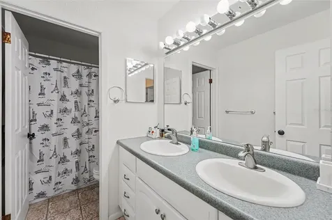 6490 Cape Hatteras Way NE St Petersburg FL 33702