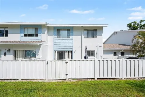 6490 Cape Hatteras Way NE St Petersburg FL 33702