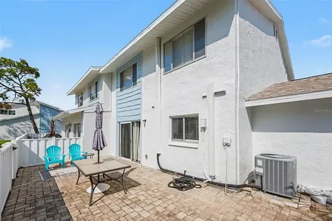 6490 Cape Hatteras Way NE St Petersburg FL 33702
