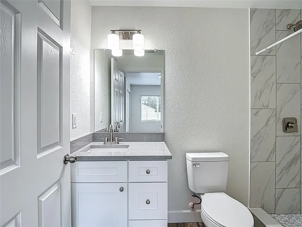 326 S Grosse Avenue Tarpon Springs FL 34689
