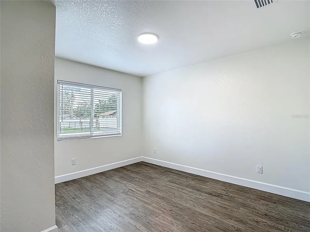 326 S Grosse Avenue Tarpon Springs FL 34689