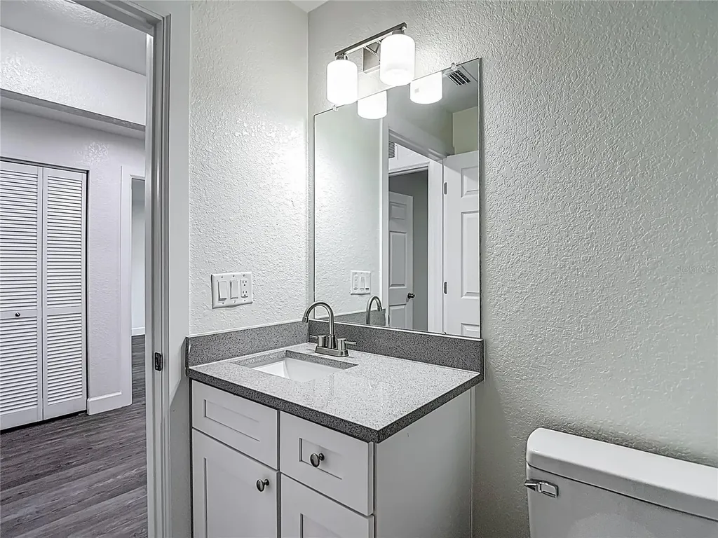 326 S Grosse Avenue Tarpon Springs FL 34689