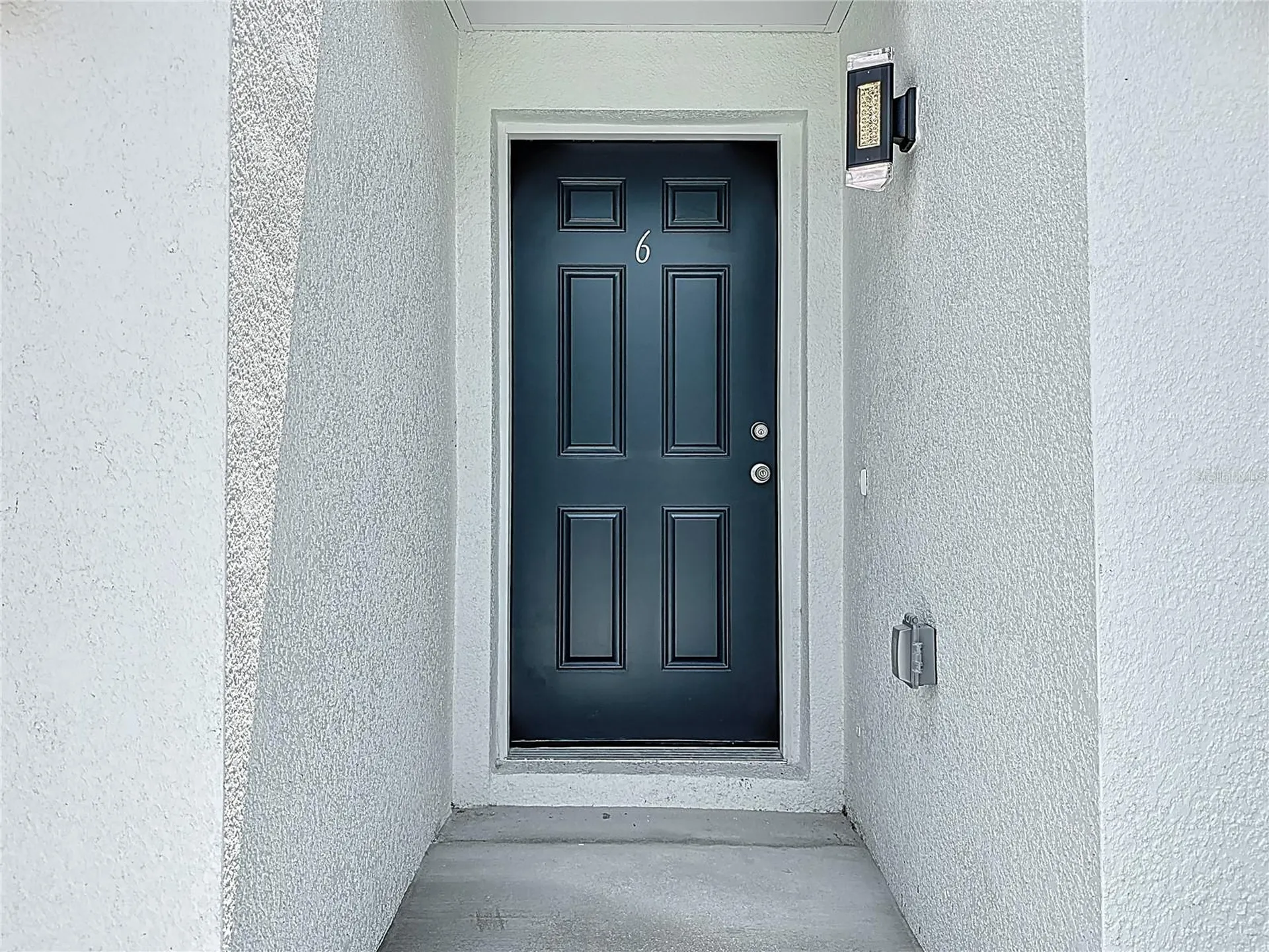 326 S Grosse Avenue Tarpon Springs FL 34689