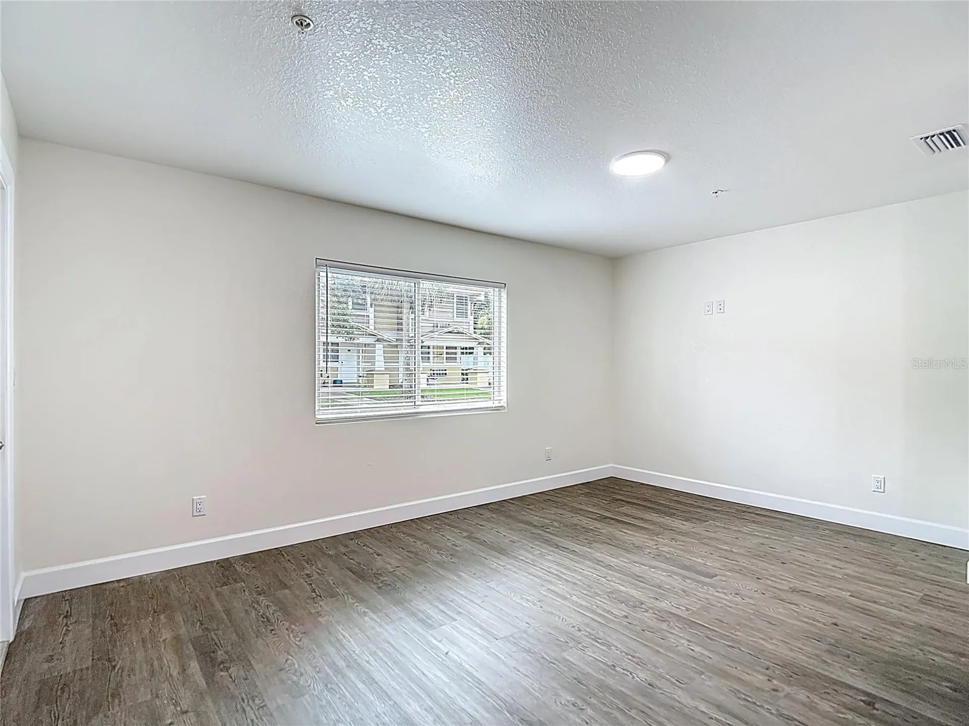 326 S Grosse Avenue Tarpon Springs FL 34689