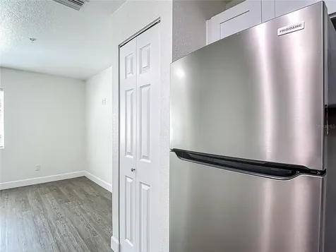 326 S Grosse Avenue Tarpon Springs FL 34689