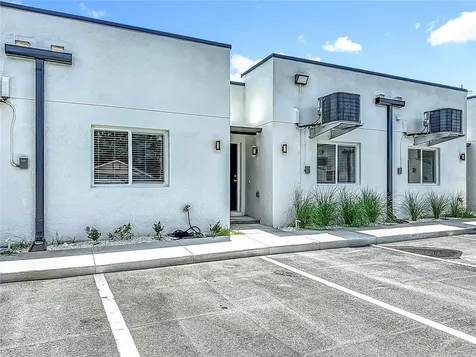 326 S Grosse Avenue Tarpon Springs FL 34689