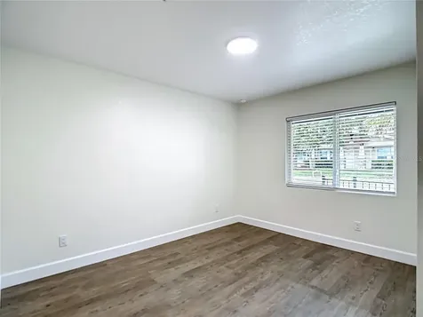 326 S Grosse Avenue Tarpon Springs FL 34689