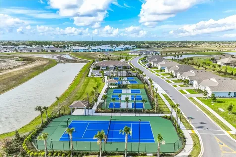 4924 Tuscola Boulevard North Port FL 34287