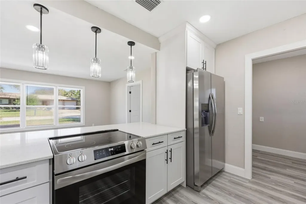 1817 Hunt Lane Clearwater FL 33764