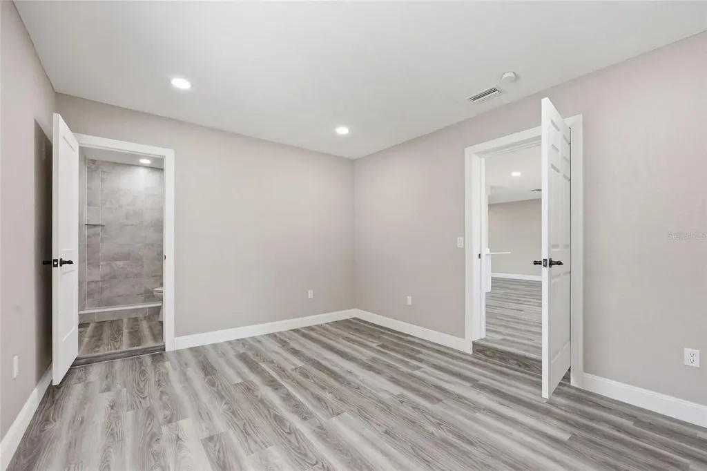 1817 Hunt Lane Clearwater FL 33764