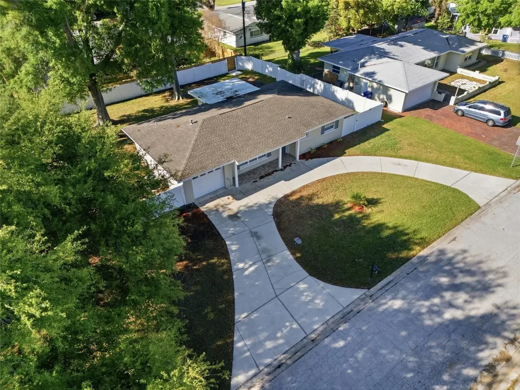 1817 Hunt Lane Clearwater FL 33764