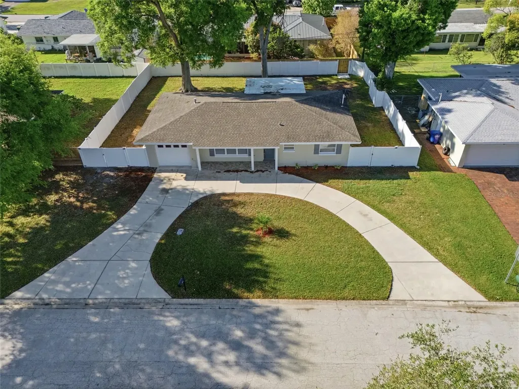 1817 Hunt Lane Clearwater FL 33764
