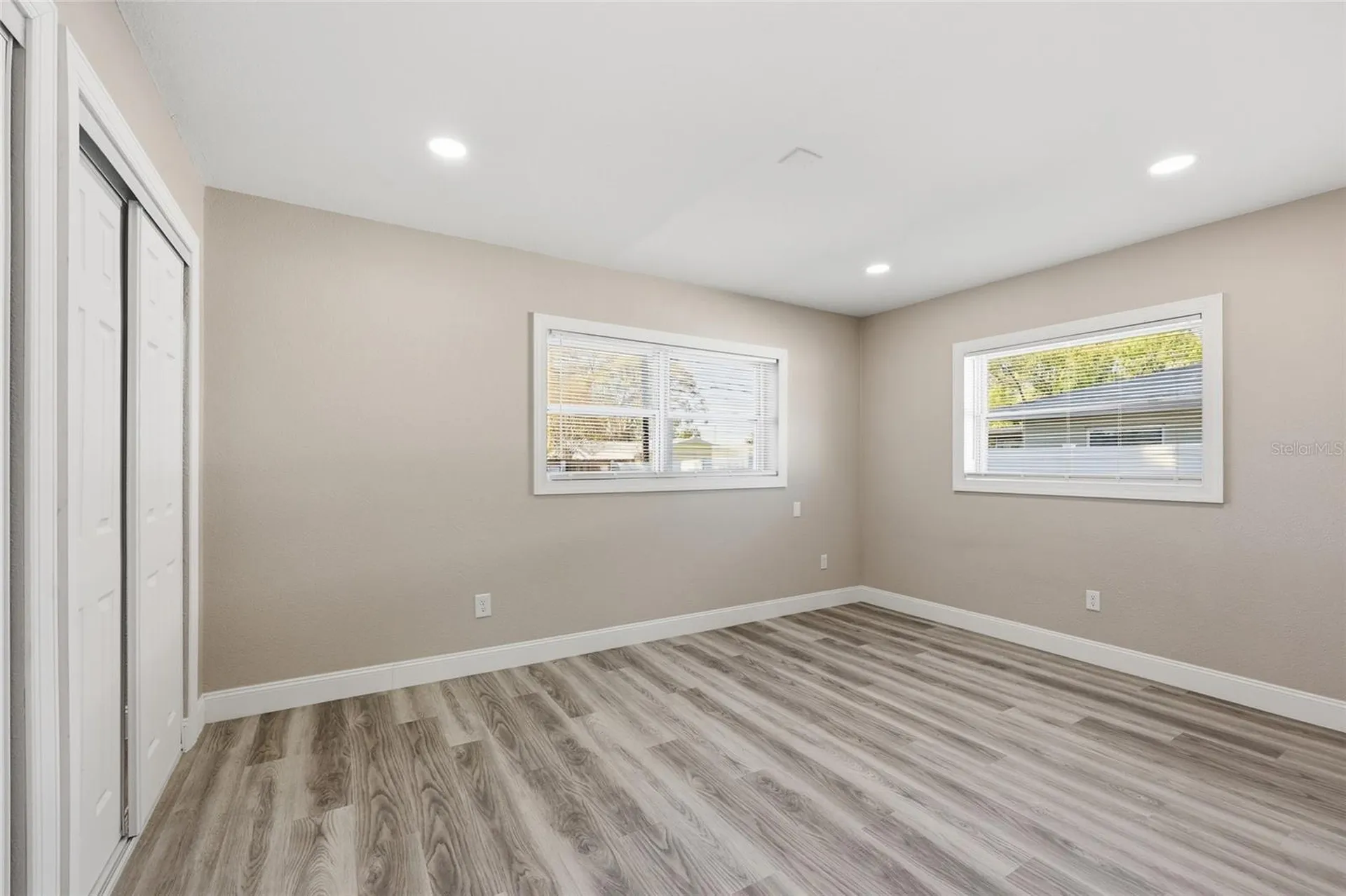 1817 Hunt Lane Clearwater FL 33764