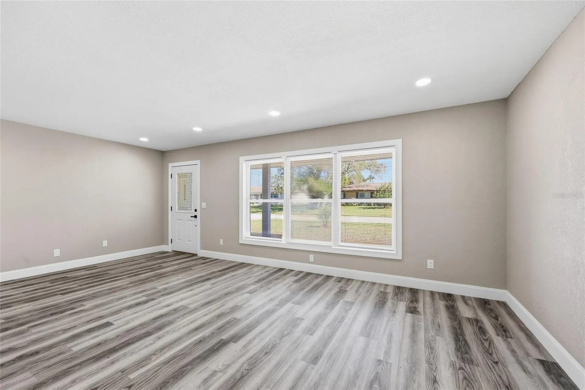 1817 Hunt Lane Clearwater FL 33764