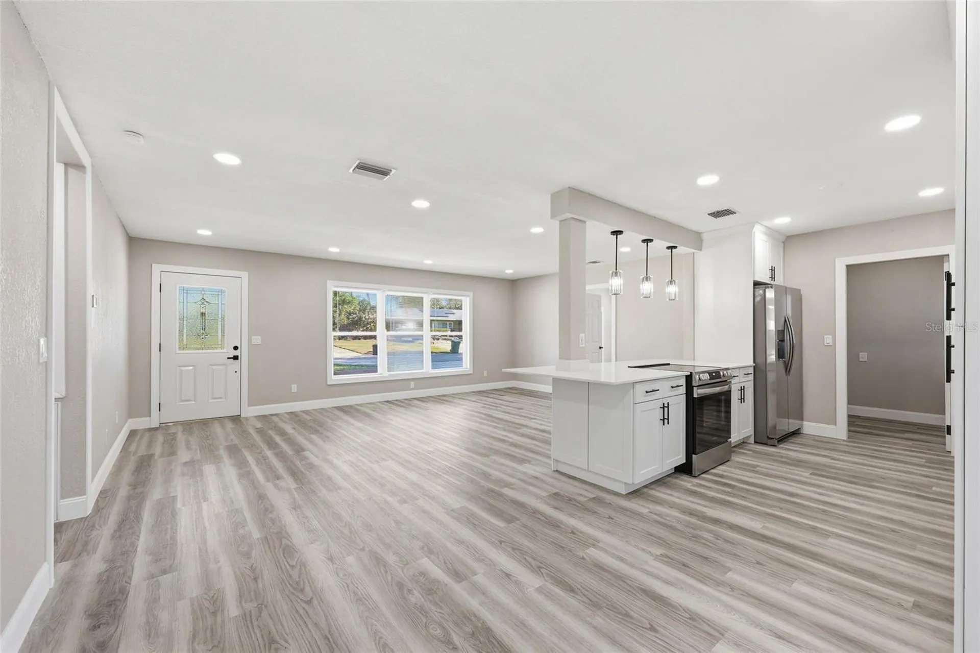 1817 Hunt Lane Clearwater FL 33764