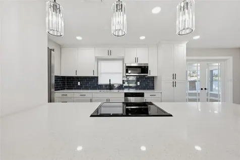 1817 Hunt Lane Clearwater FL 33764