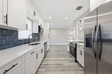 1817 Hunt Lane Clearwater FL 33764