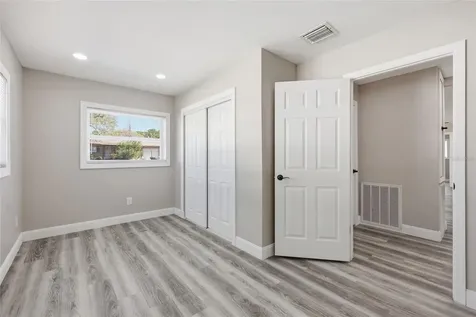1817 Hunt Lane Clearwater FL 33764