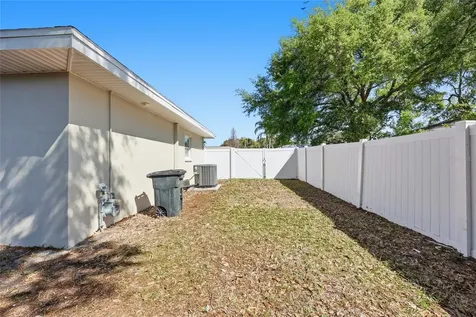 1817 Hunt Lane Clearwater FL 33764