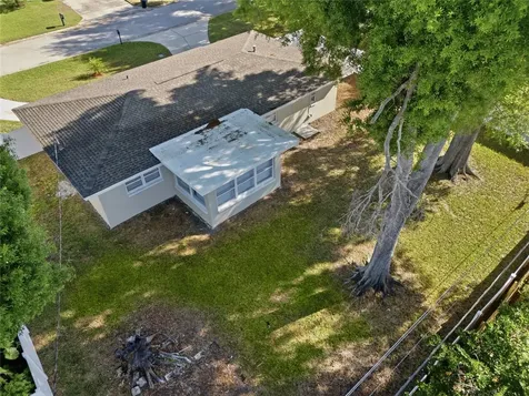 1817 Hunt Lane Clearwater FL 33764