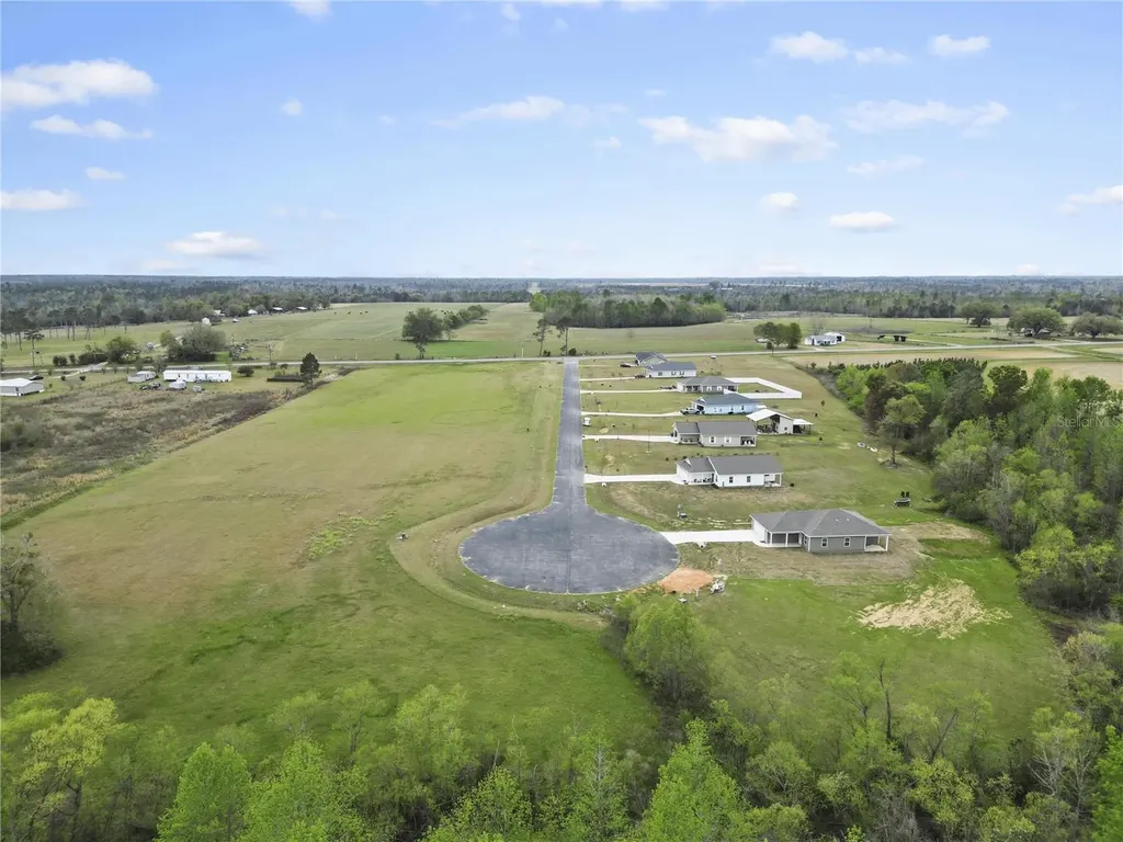 21367 NE Spring Hill Drive Blountstown FL 32424