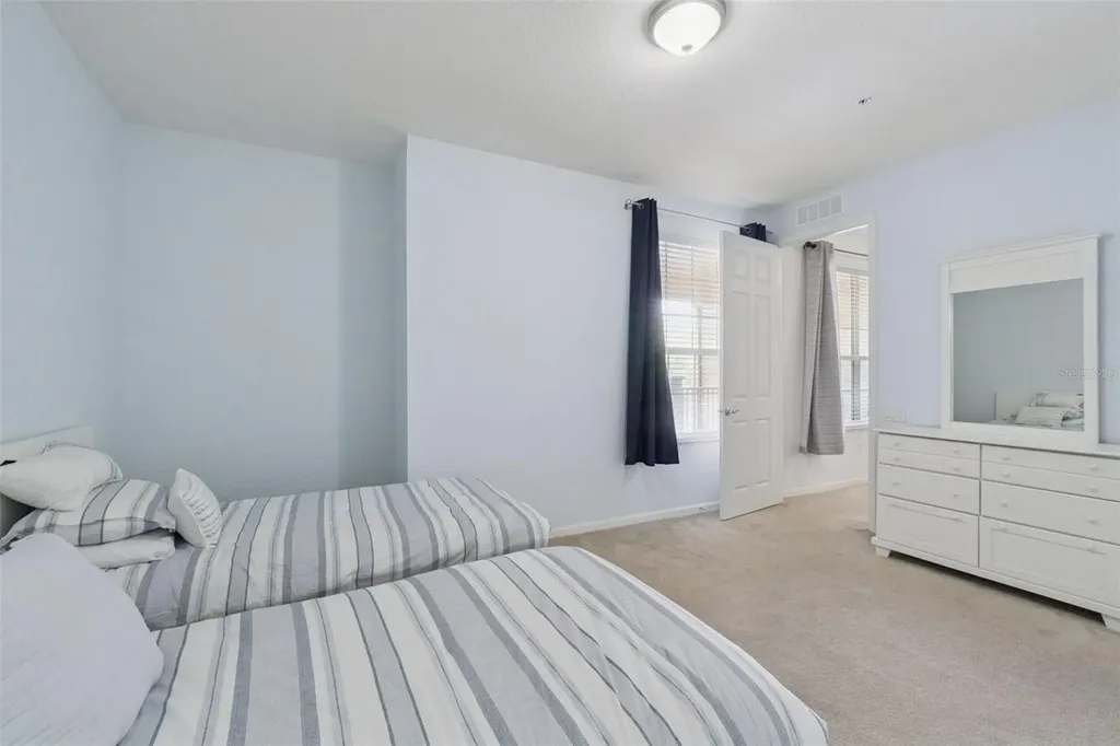 4816 Cayview Avenue Orlando FL 32819