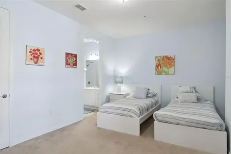 4816 Cayview Avenue Orlando FL 32819