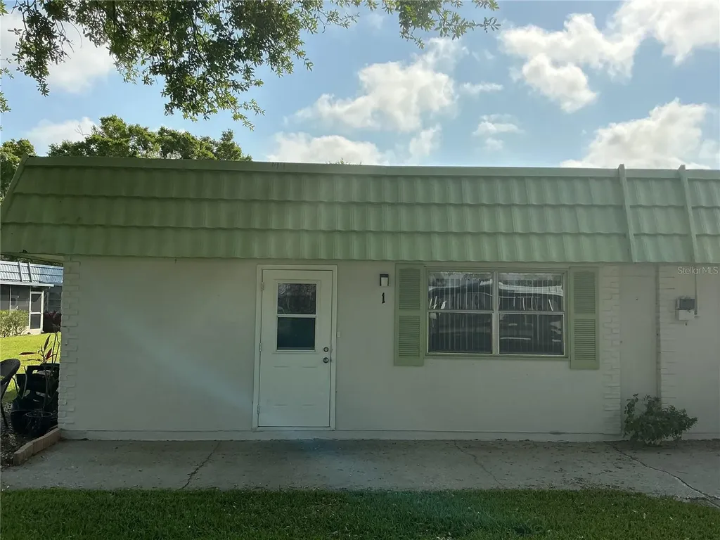 1802 Bedford Lane Sun City Center FL 33573