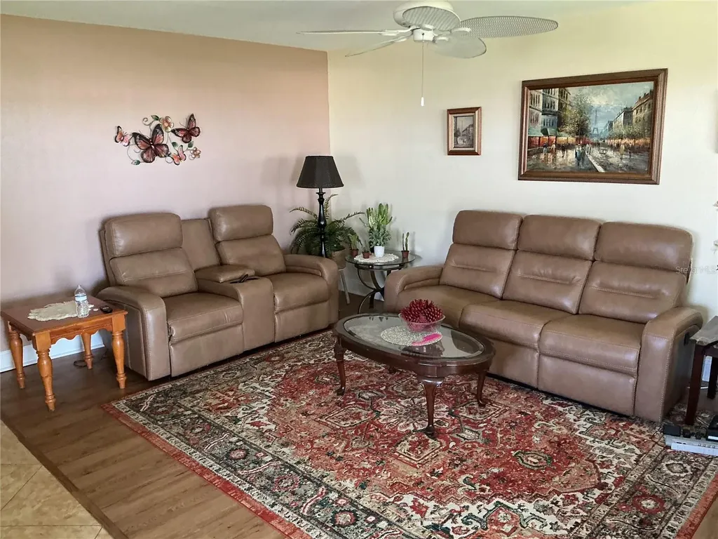 1802 Bedford Lane Sun City Center FL 33573