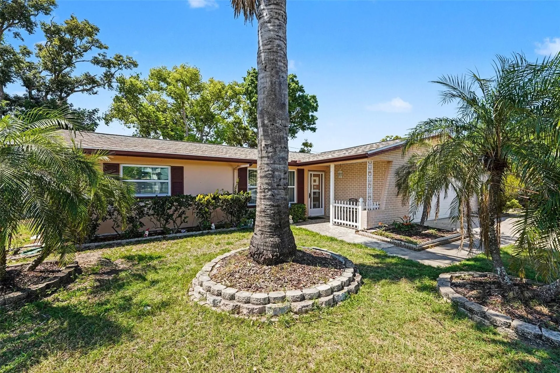 1538 S Lake Avenue Clearwater FL 33756