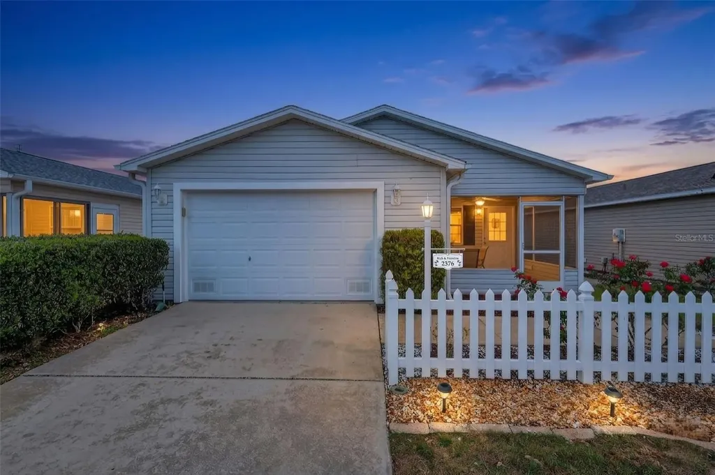 2376 Branchville Terrace The Villages FL 32162