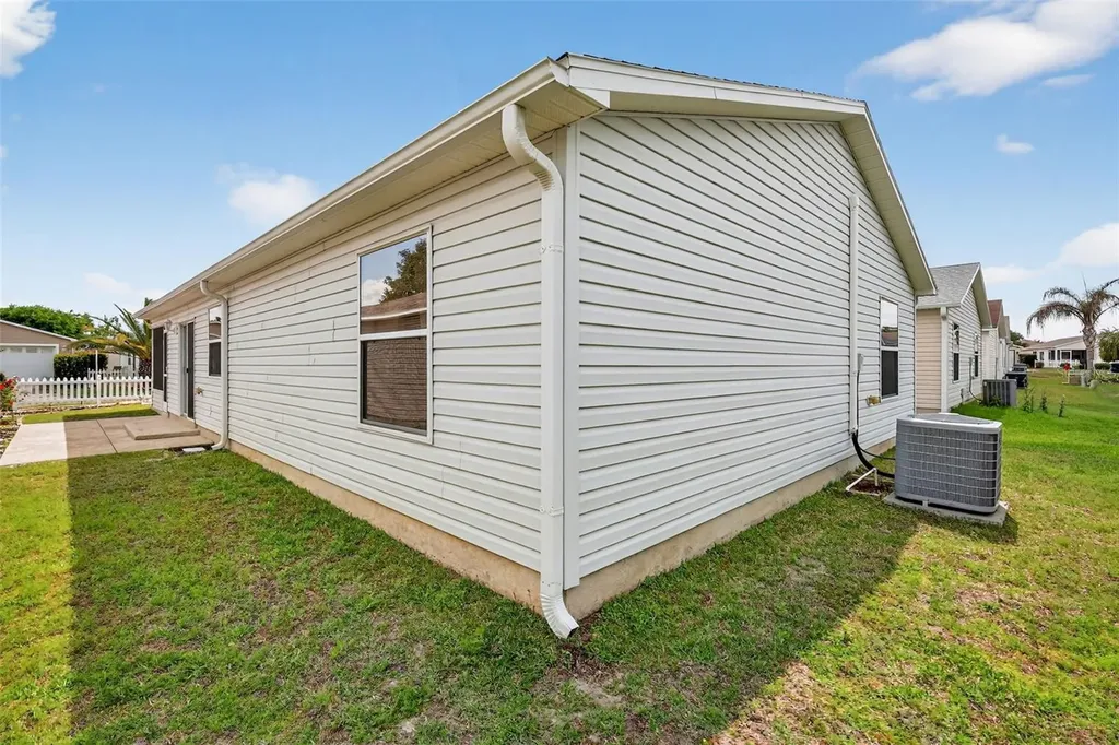2376 Branchville Terrace The Villages FL 32162