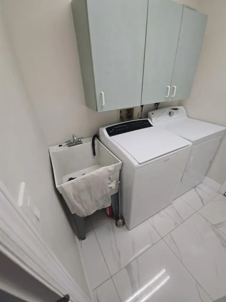 1805 Coral Point Drive Cape Coral FL 33990