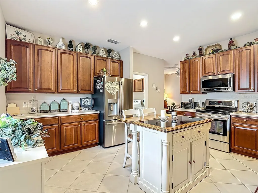 352 Hamrick Drive Kissimmee FL 34759